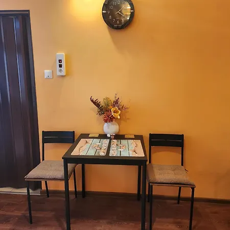 7a Cozy Affordable Oasis * فارنا