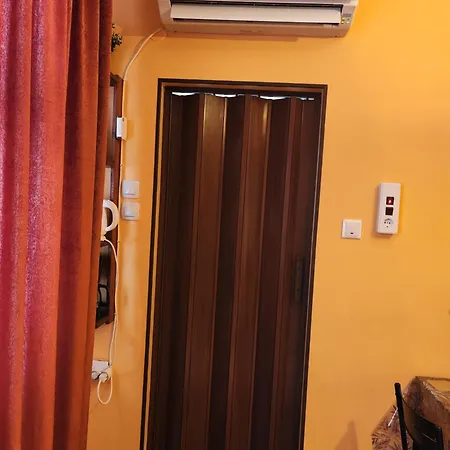 7a Cozy Affordable Oasis * فارنا