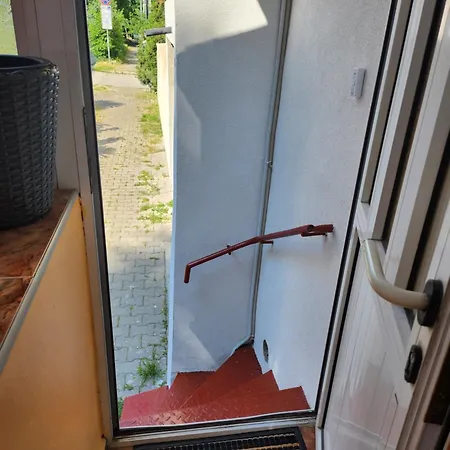 7a Cozy Affordable Oasis فارنا